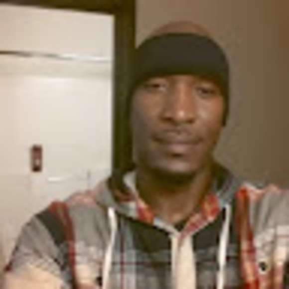 Meet your Posher, Chris - Picture 1 of 1